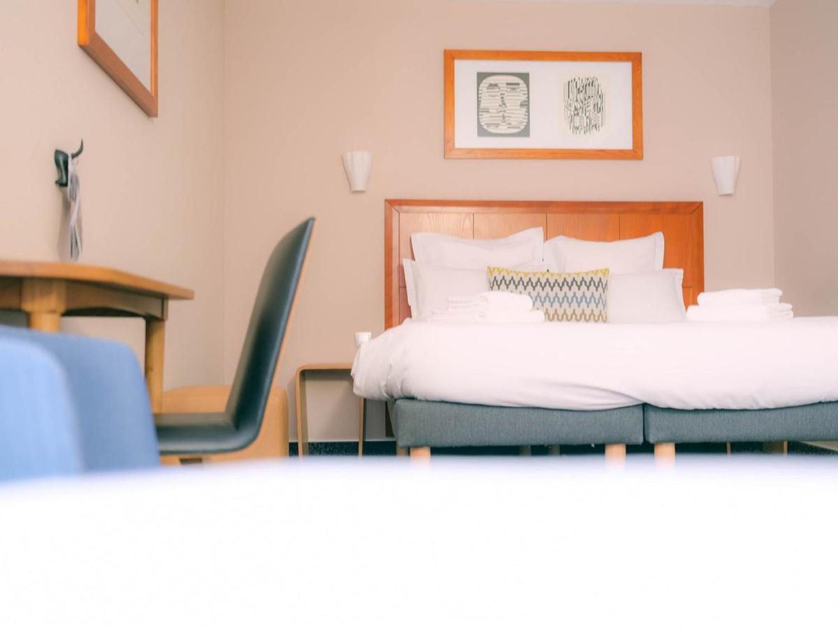 Logis Hotel De L'Europe Poitiers Pokoj fotografie