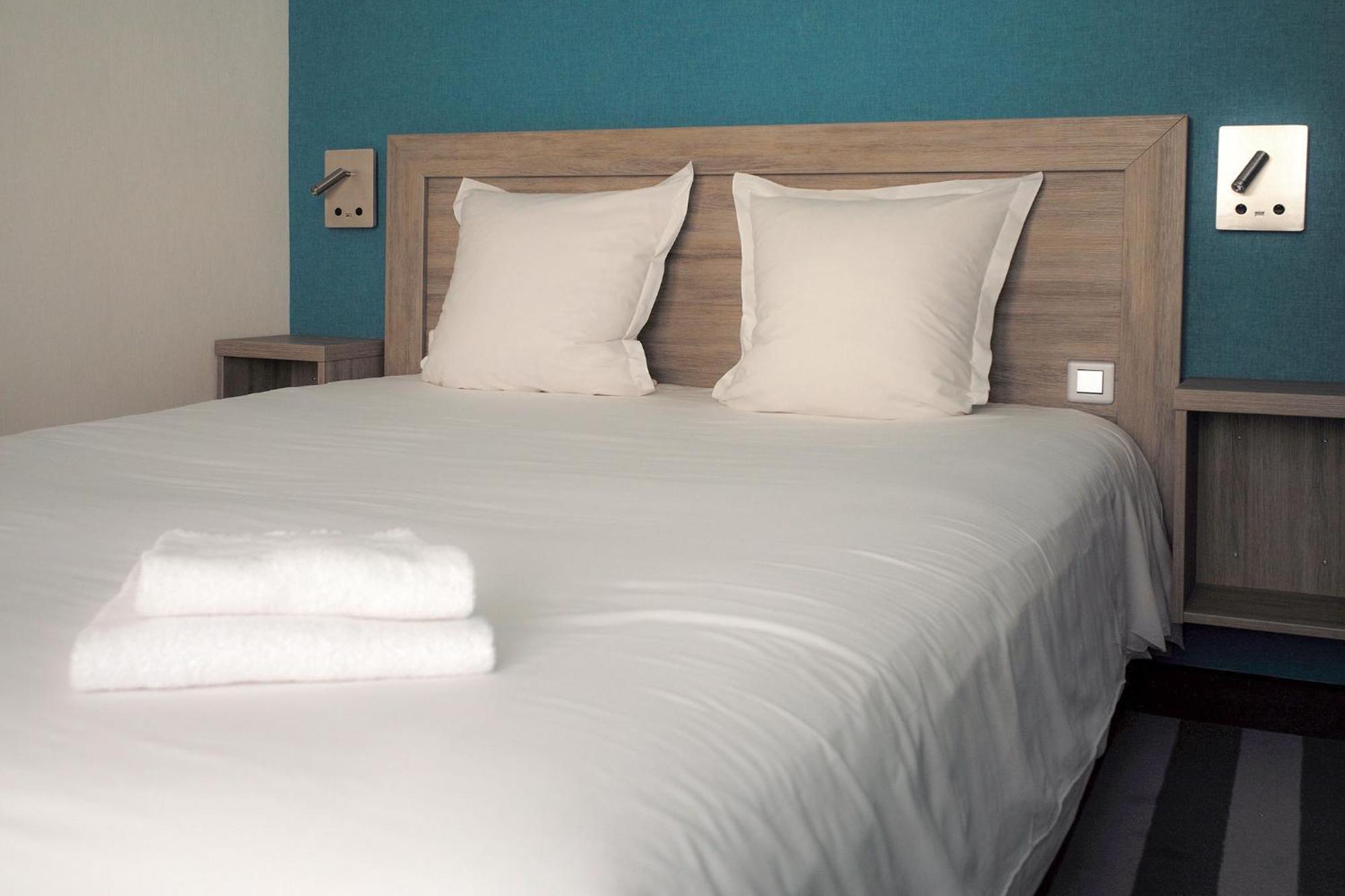 Logis Hotel De L'Europe Poitiers Pokoj fotografie